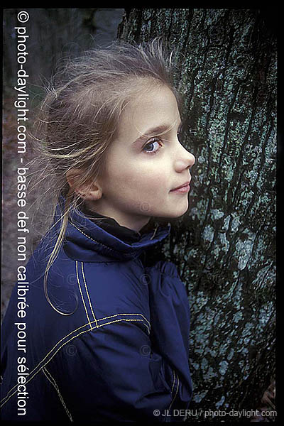 portrait de petite fille - little girl's portrait